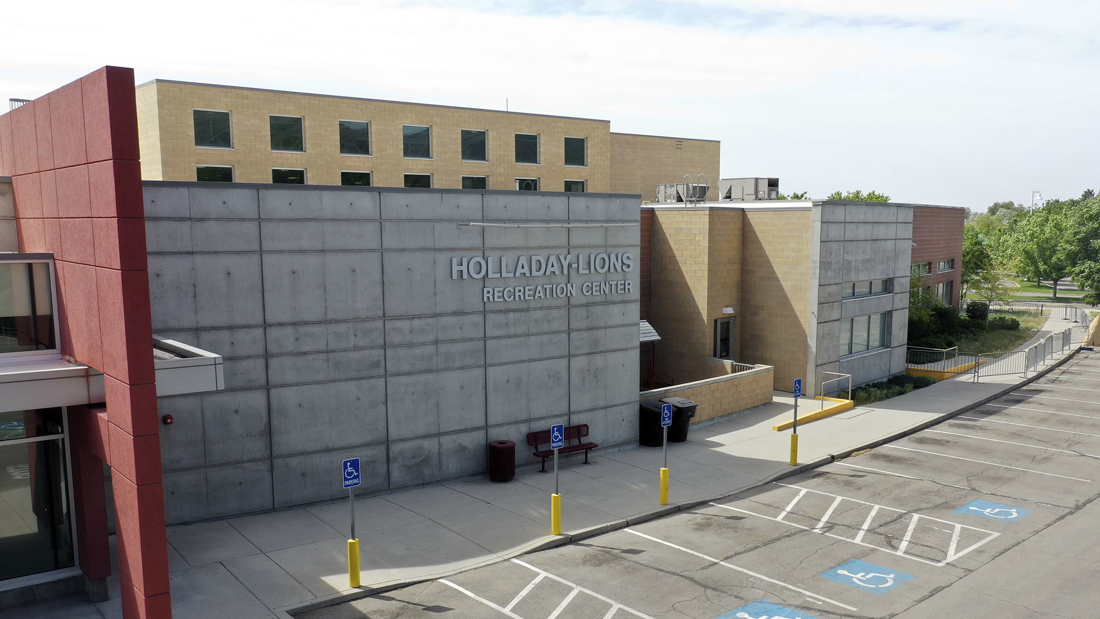 The front of the Holladay Lions salt lake county recreation center...